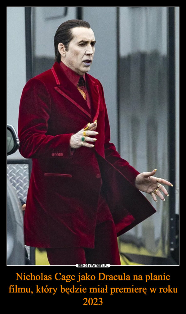 Nicholas Cage jako Dracula na planie filmu, który będzie miał premierę w roku 2023