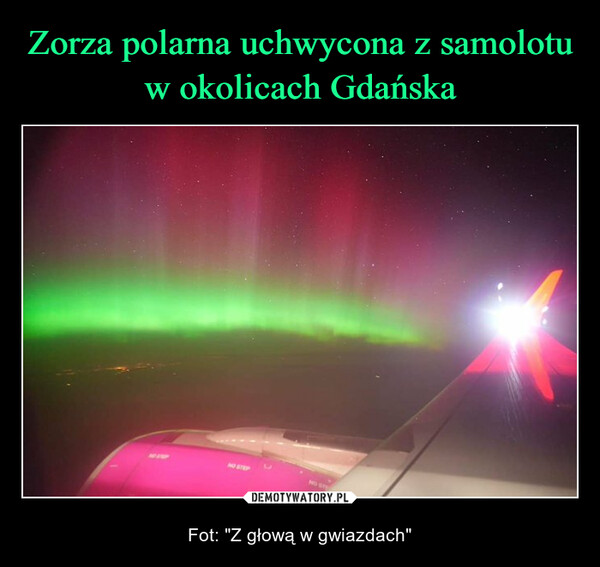 Zorza polarna uchwycona z samolotu w okolicach Gdańska